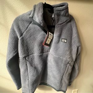Mountain HardWear Pullover NWT